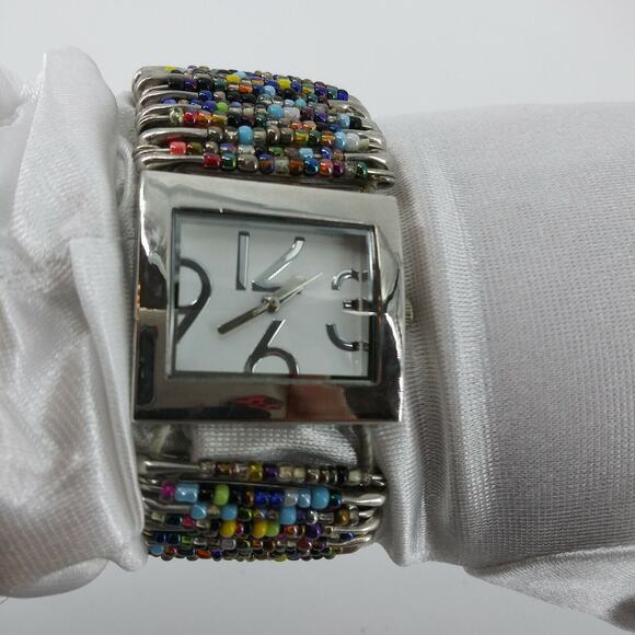 Women's Fashion Wristwatch Made of Safety Pins and Beads Stretchy Bracelet Watch - Picture 11 of 12